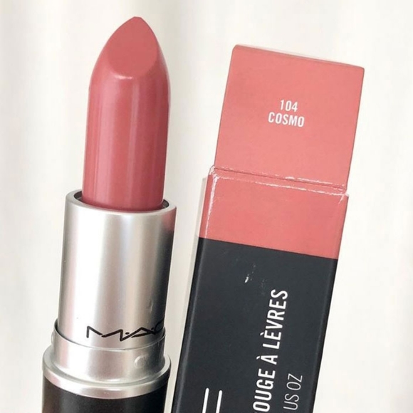 💋 M•A•C Amplified Creme Lipstick 💄 - Picture 15 of 15